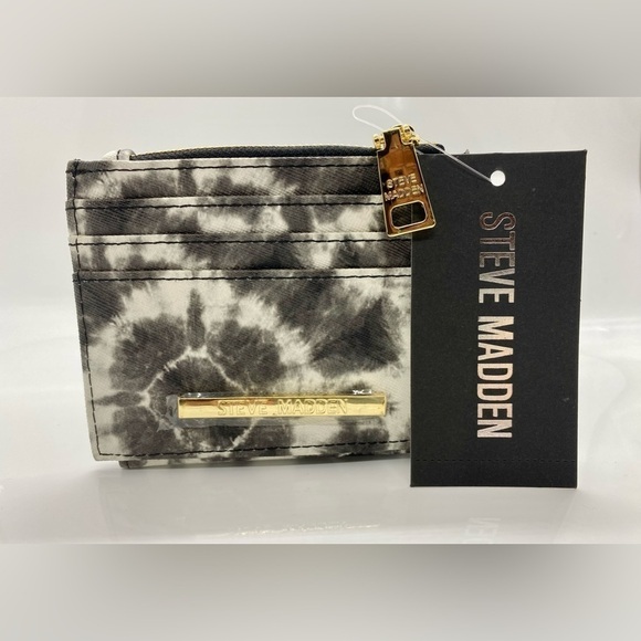 Steve Madden Tie Dye Credit Card Wallet - Picture 3 of 11